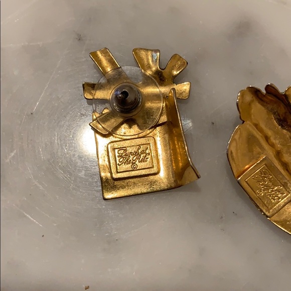 Rare - Lunch at the Ritz hamburger French fries earrings - Picture 3 of 5